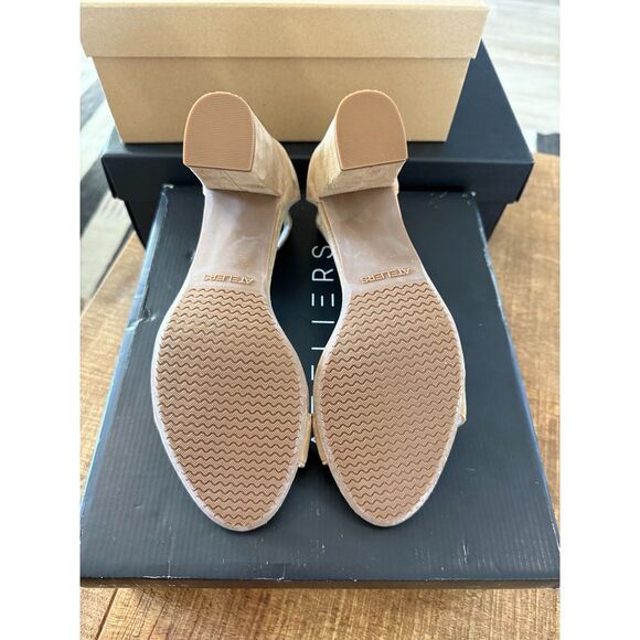 Ateliers Camel Suede Block Heel - Picture 5 of 5